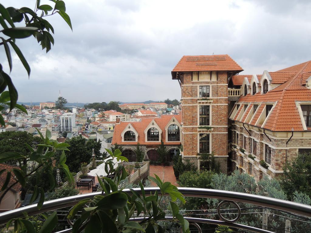 Hoang De Hotel Da Lat Exterior photo